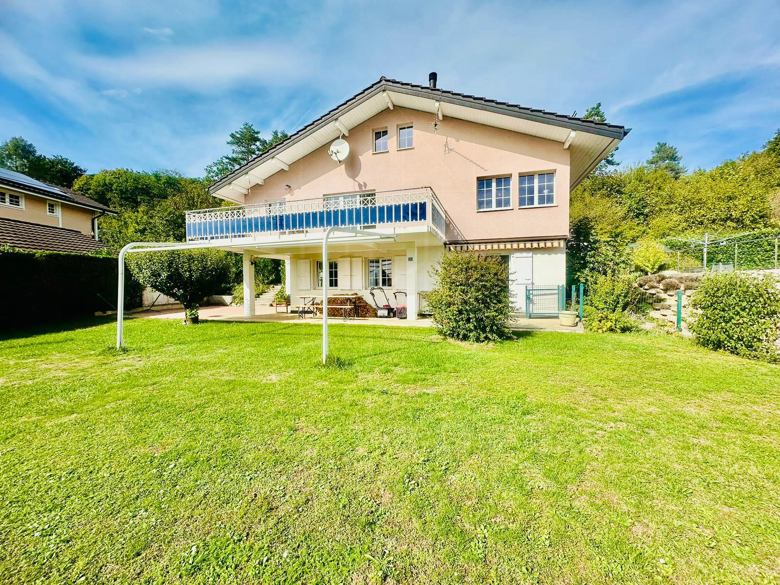 7 Rooms House, Individual house